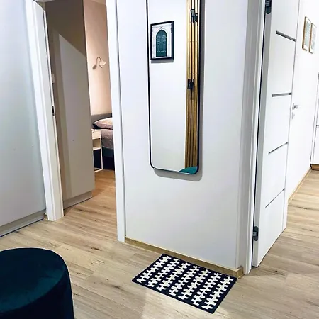 Mr - Mogilska * クラクフ